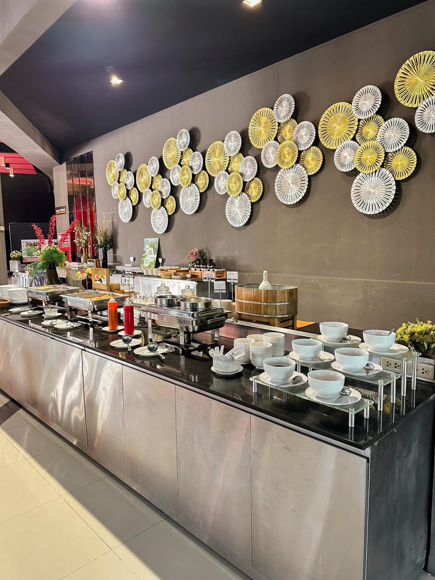 Prelude Hotel Kanchanaburi Bagian luar foto